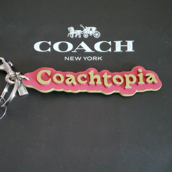 COACH  COACHTOPIA KEYCHAIN - Picture 1 of 7
